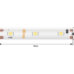 Фрагмент светодиодной ленты SMD3528 12В на подложке