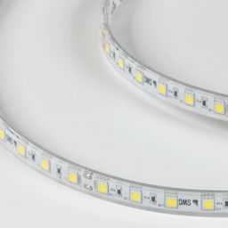 Силикон қаптамадағы SMD5050 LED таспасы, жақыннан көрініс