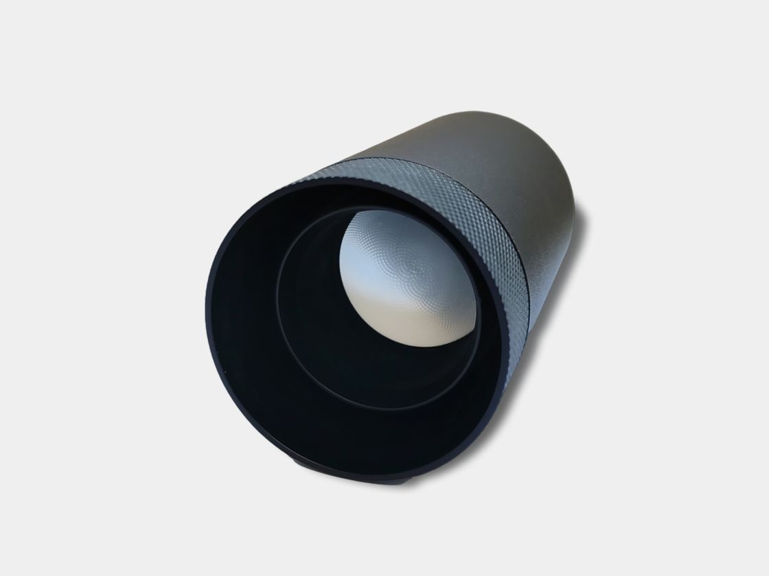 Zoom Villy 2.0 қара жапсырмасы, алдыңғы көрініс
