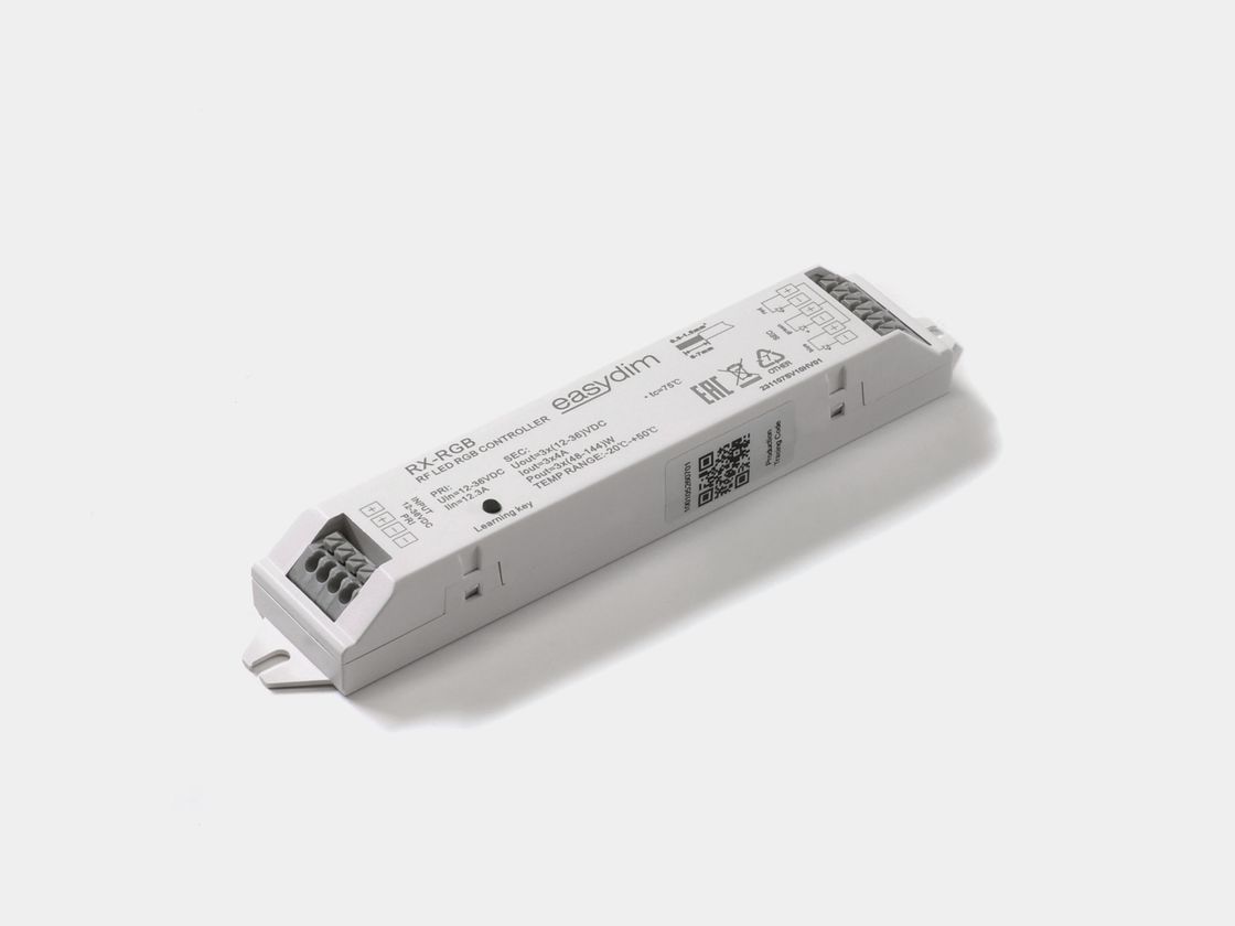 EasyDim RX-RGB RGB қабылдағыш-контроллері, ақ корпус, клеммалар