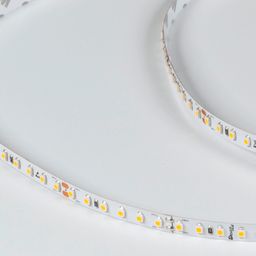 SMD3528 24В LED таспасы, жақыннан түсірілген көрініс
