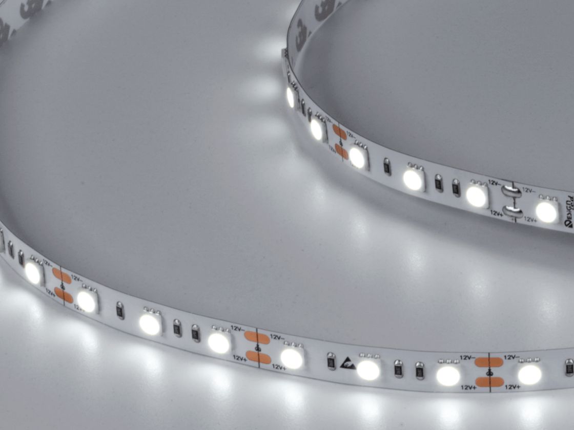 12V қосылған LED таспа, суық ақ жарық, ірі план