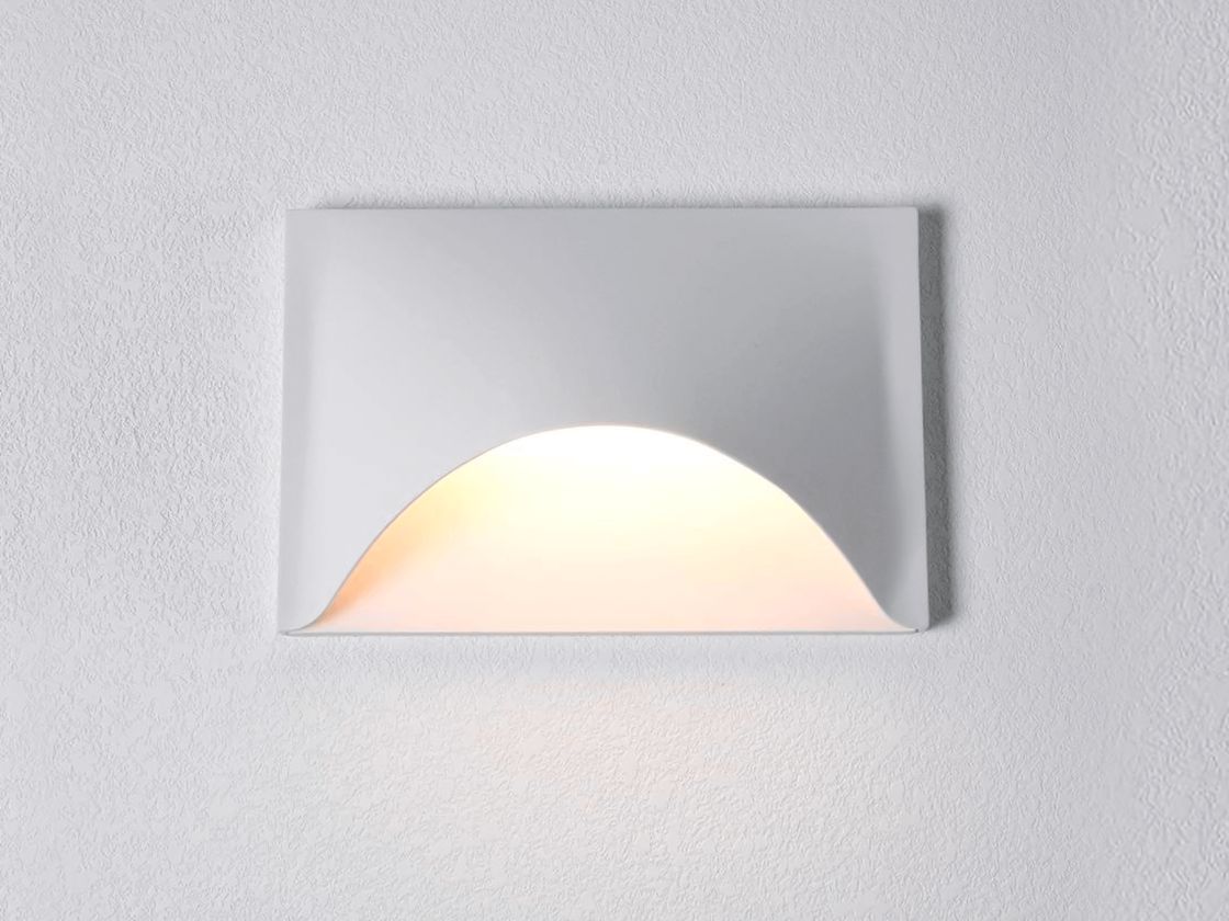 Ақ түсті қабырғаға арналған LED шам, тікбұрышты корпус, жылы жарық