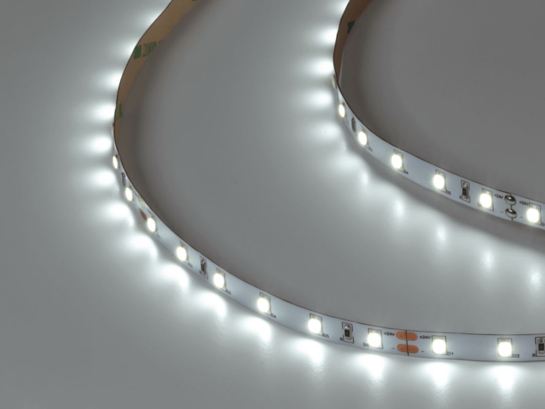 SWG PRO 2835 жарықдиодты таспа, 60 LED/м, 4,8 Вт/м, 24В, IP20, Түсі: Суық ақ, SWG2P60-24-4.8-W