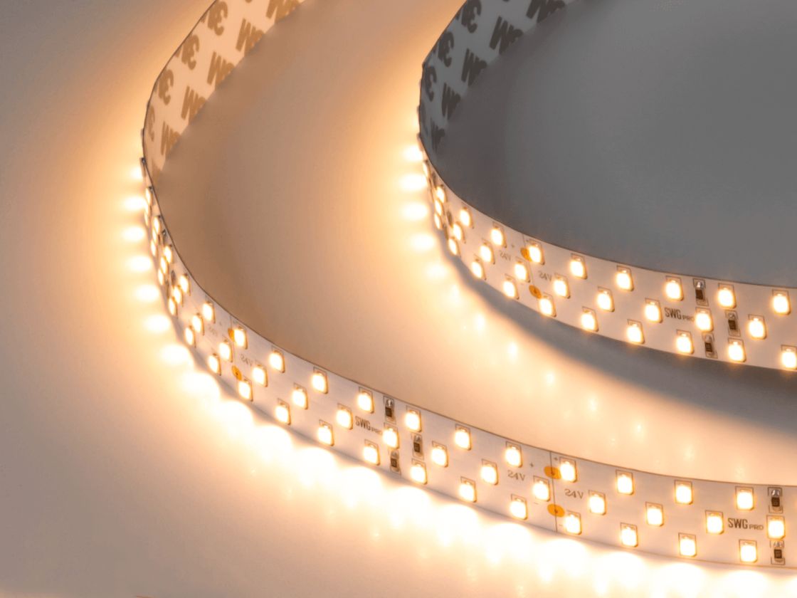 SWG PRO 2835 жарықдиодты таспа, 252 LED/м, 24 Вт/м, 24В, IP20, Түсі: Жылы ақ, SWG2P252-24-24-WW-20