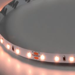 SWG PRO 2835 жарықдиодты таспа, 84 LED/м, 8,6 Вт/м, 24В, IP20, Түсі: жылы ақ, SWG2P84-24-8.6-WW