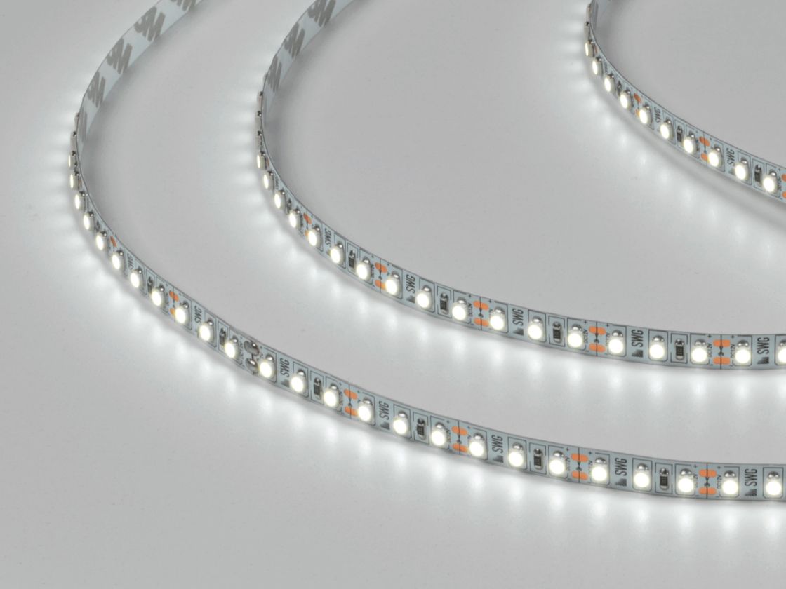 Лента SMD3528 в работе, холодный белый свет