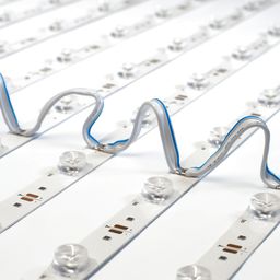 Светодиодна лента холодная белая 7500K SMD2835 12В IP20 14.4Вт/м 12 LED/м SWG-212-12-W
