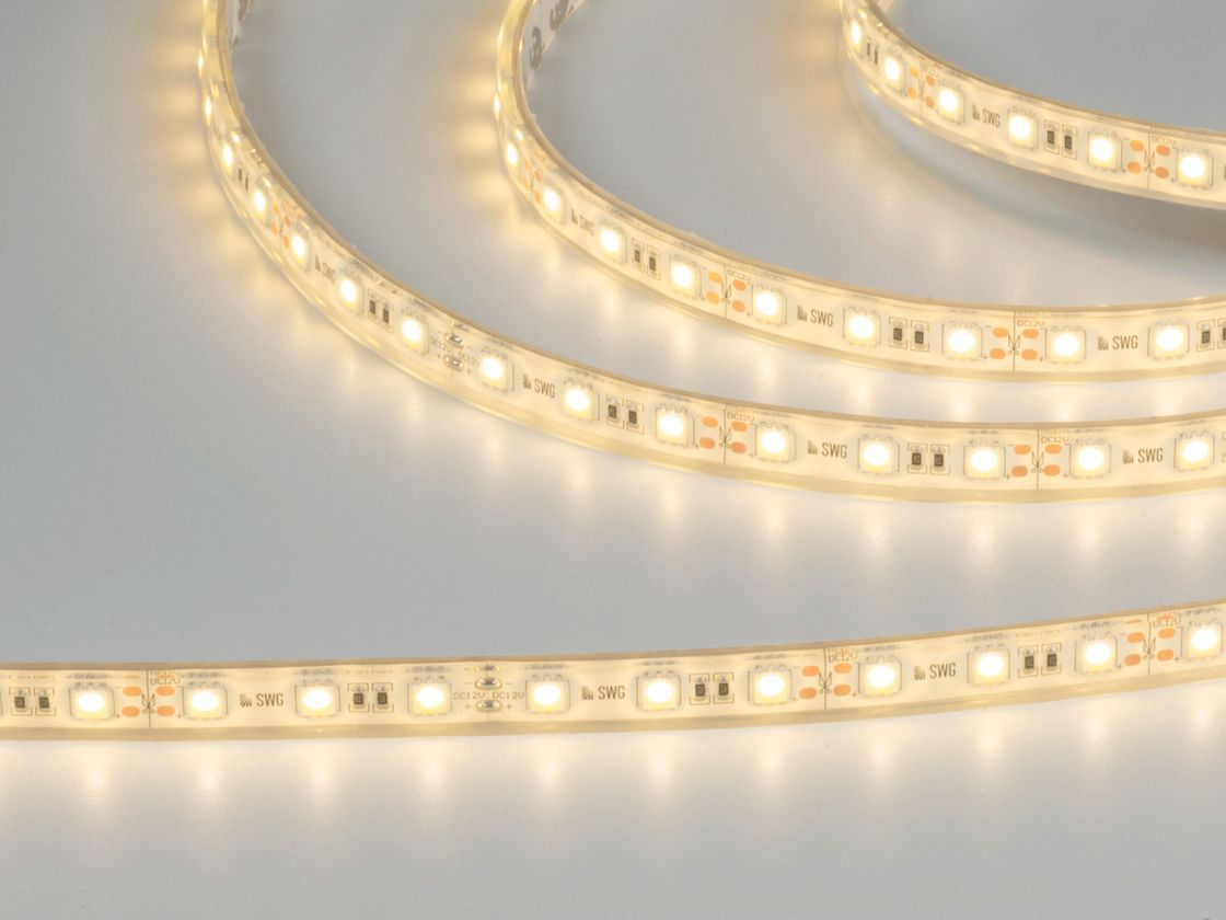 SMD5050 жылы ақ жарықдиодты лента, жақыннан түсірілген көрініс
