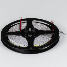 Қара ұстағыштағы SWG LED таспасының катушкасы